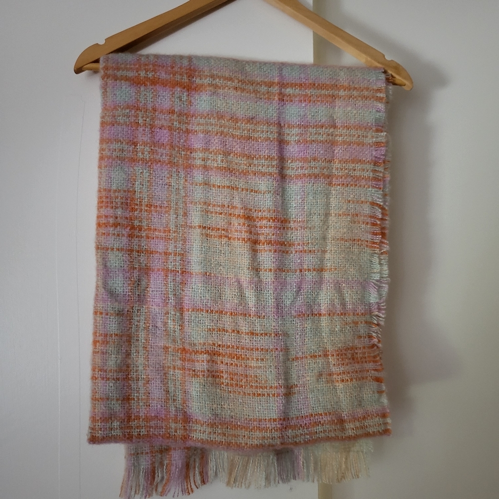 NWOT Universal Thread Infinity Scarf